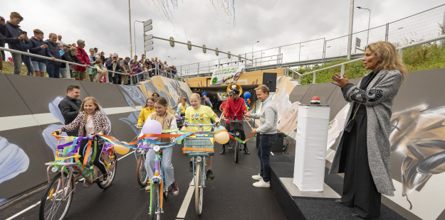 IJssekmondse knoop_Opening_Leontien van Moorsel.jpg