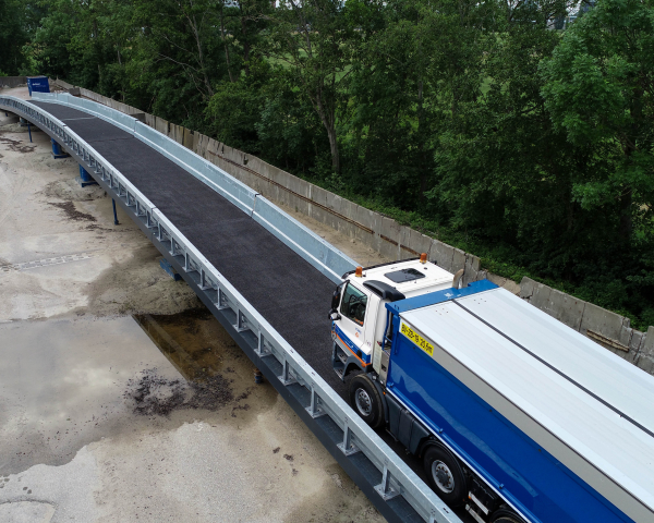 HUGO hulpbrug 3.jpg